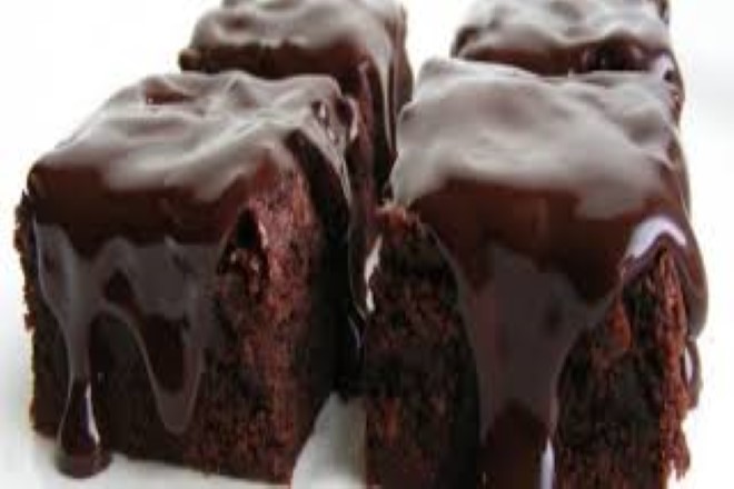 Çikolata Soslu Islak Kek Nasıl Yapılır